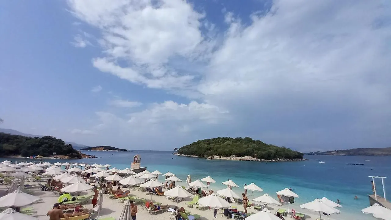 Guest house Vila Rafael Ksamil Albania